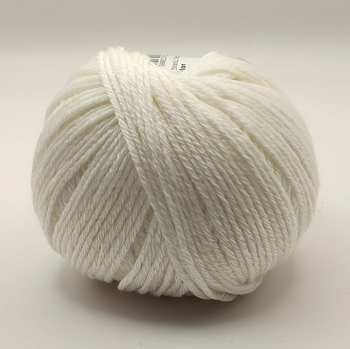 Stenli Merino Natura ohut valkoinen 100% merinovillalanka.