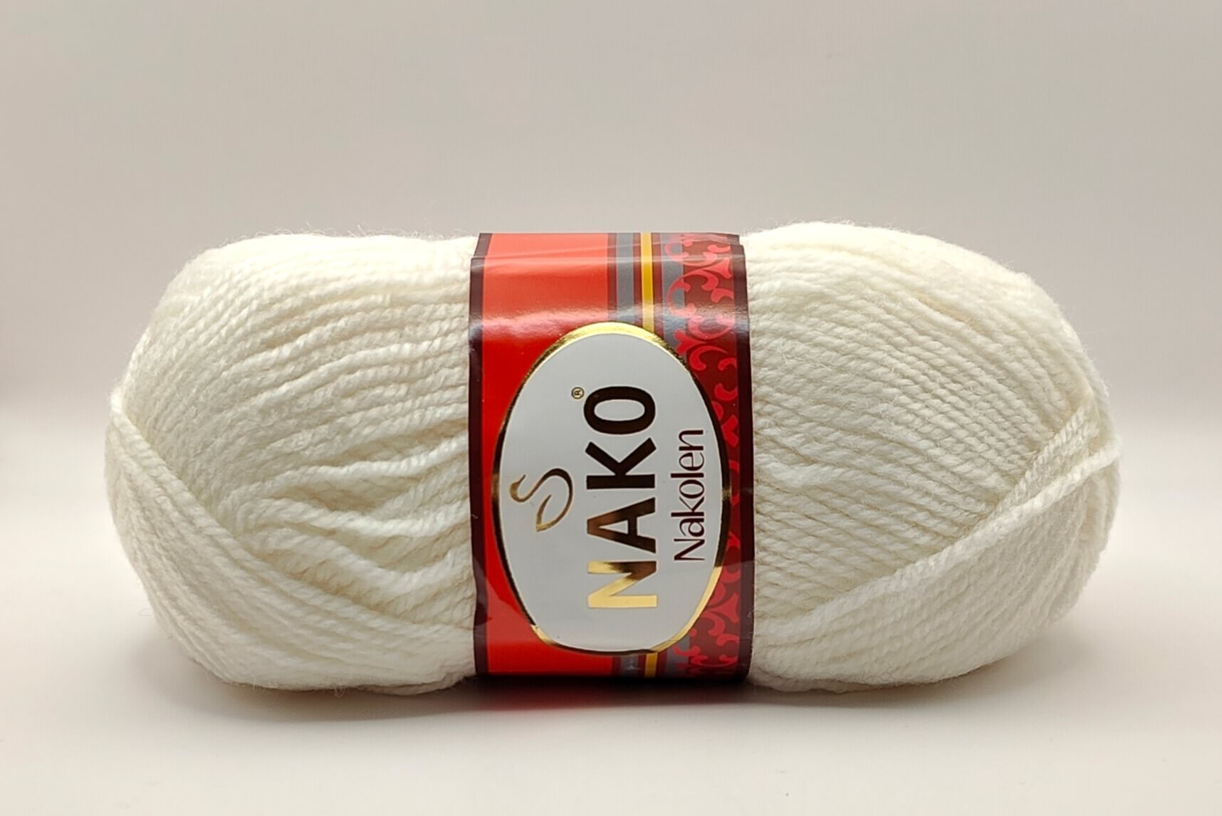 Nako valkoinen 49% villa 51% premium akryylilankakerä.